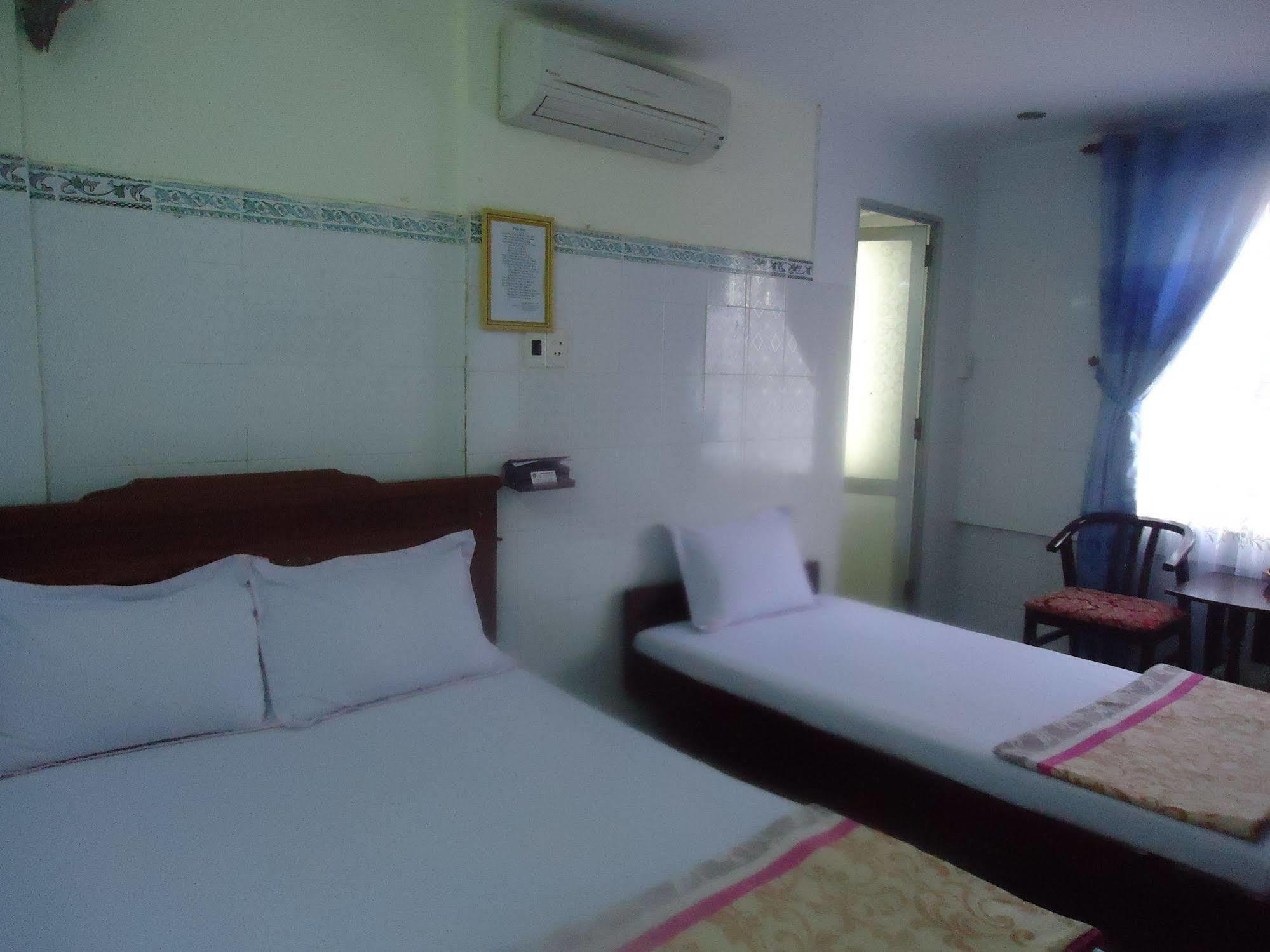 Anh Linh 1 Hotel Dong Hoi Exterior foto