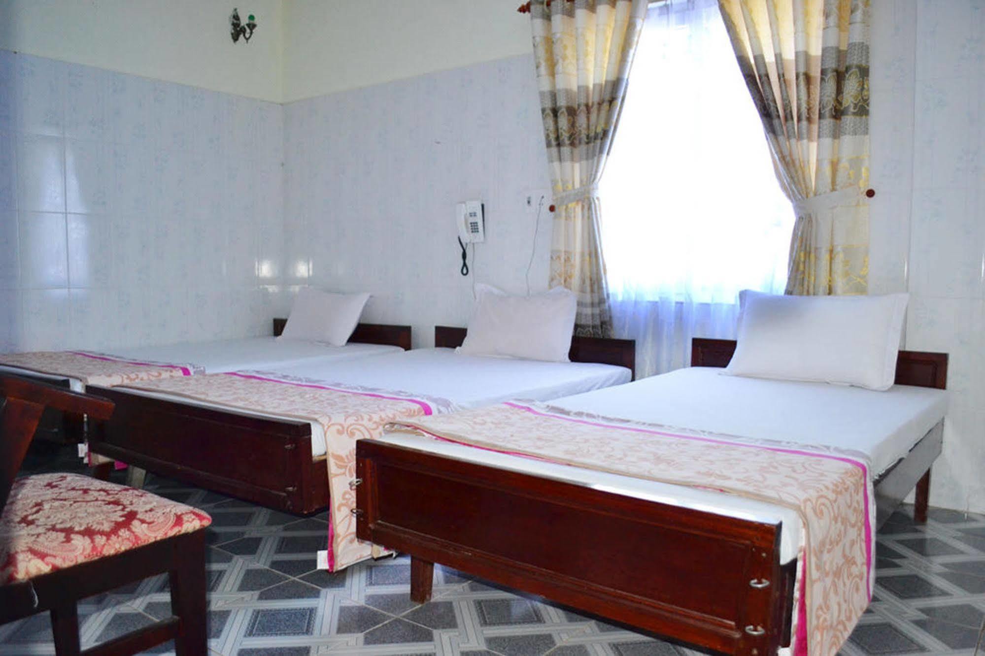 Anh Linh 1 Hotel Dong Hoi Exterior foto